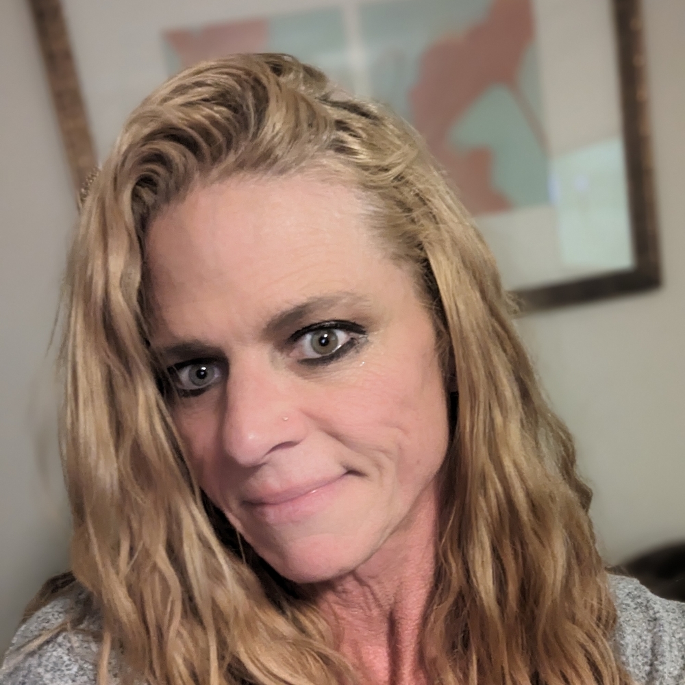 Meet your Posher, Monica